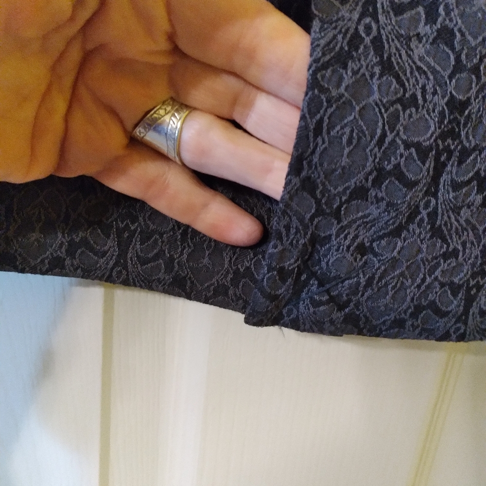 🎄Dennis Basso Charcol Gray Lace Look Linef Pencil Skirt Sizes 6 and 10💥 - Picture 5 of 9